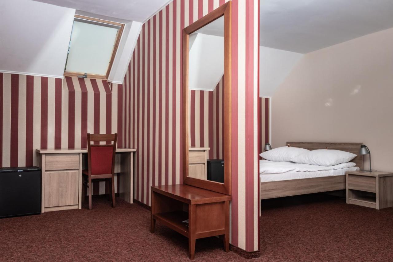Prima Aparthotel Pulawy Ngoại thất bức ảnh